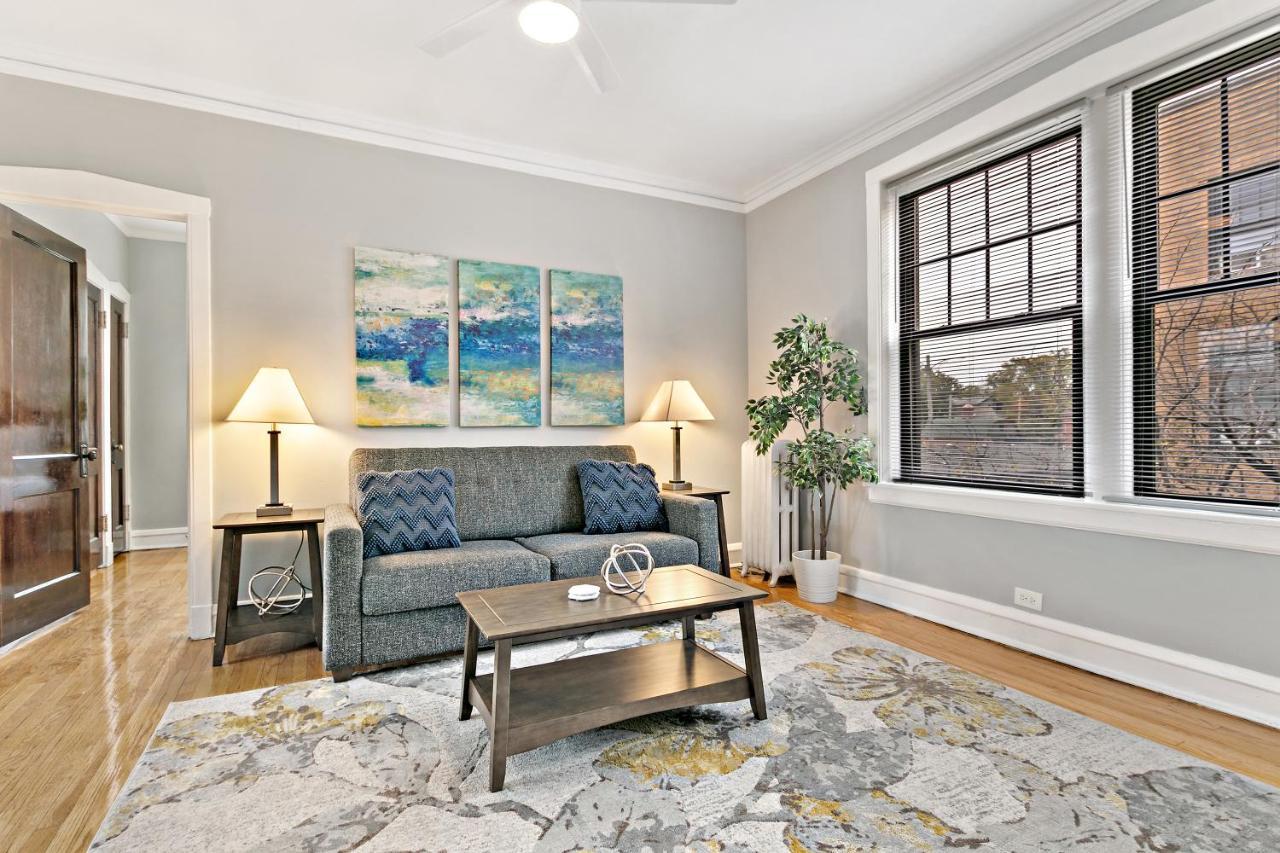 Bright Spacious Apt, Comfy King Bed, 5 Location *